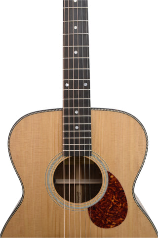 Eastman E3OMe Orchestra Model Acoustic-Electric Guitar - Natural