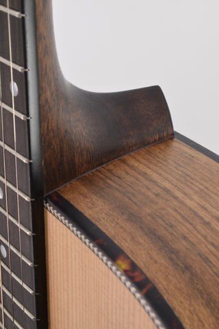 Eastman E3OMe Orchestra Model Acoustic-Electric Guitar - Natural