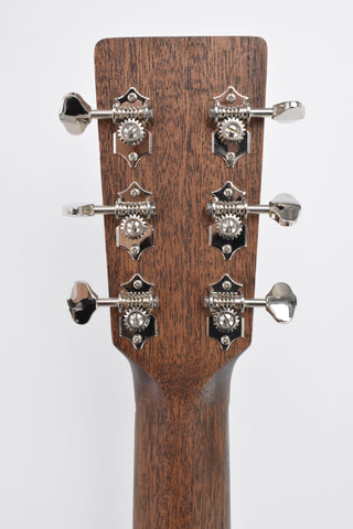 Eastman E3OMe Orchestra Model Acoustic-Electric Guitar - Natural