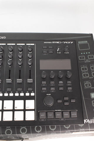 Used Roland MC-707 Groovebox