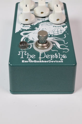 Used EarthQuaker Devices The Depths Optical Vibe Machine V1