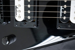 Used Jackson JS32T King V - Gloss Black - Ser. CWJ2243488