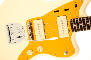 Squier J Mascis Jazzmaster - Gold Anodized Pickguard - Vintage White with Fender Classic Wood Case